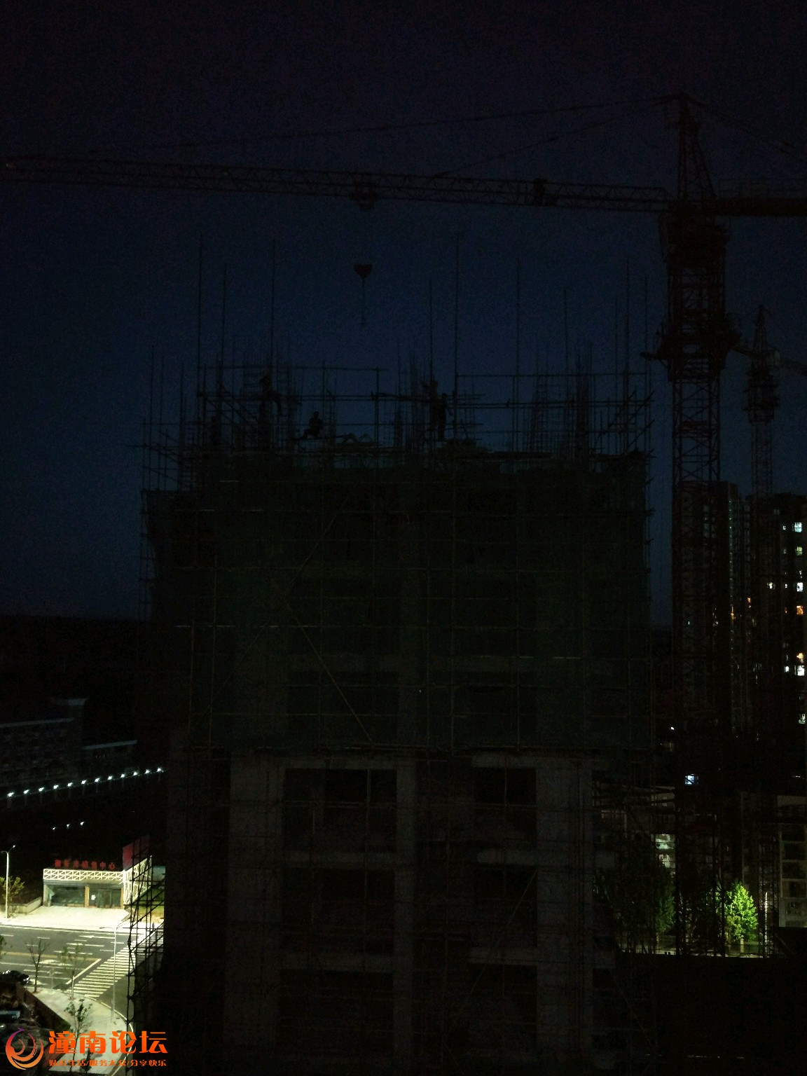 q0O2QvRVNgMv.jpg