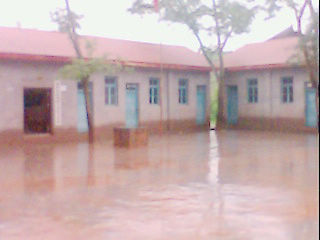 雨后长寿村小学.jpg