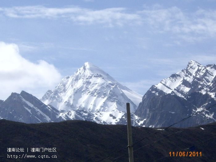 这就是海拔5000多米的雪峰了